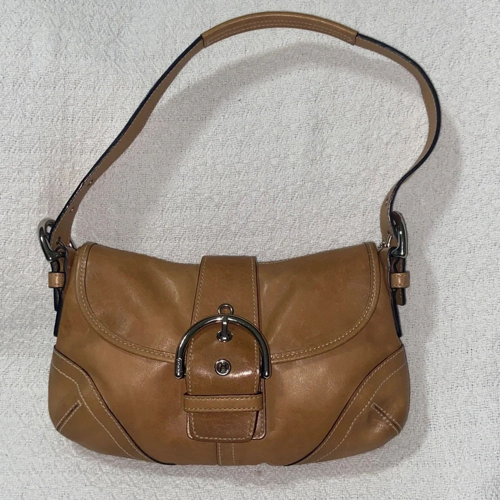 RARE HTF Coach Soho 9247 British Tan Y2K Hobo Shoulder Bag
